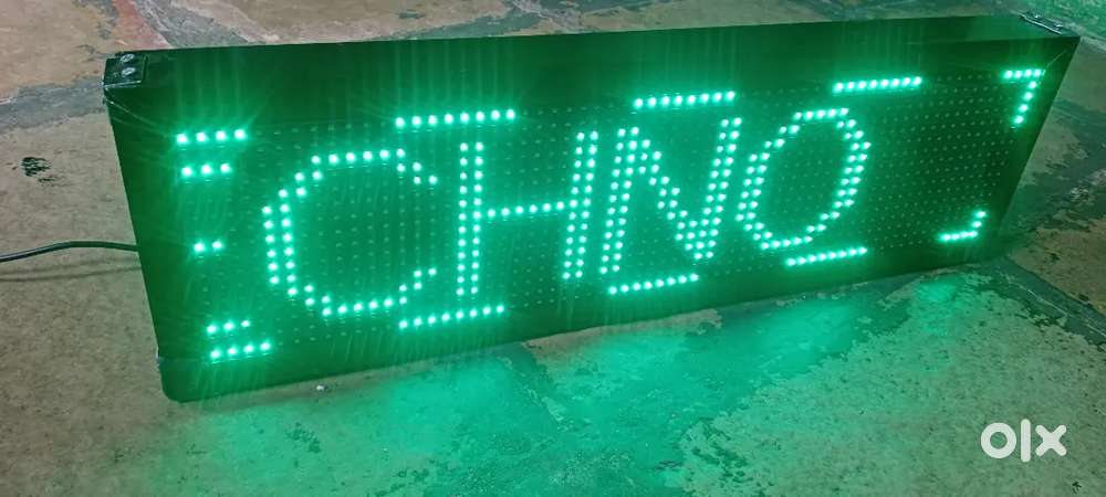 Led scrolling display