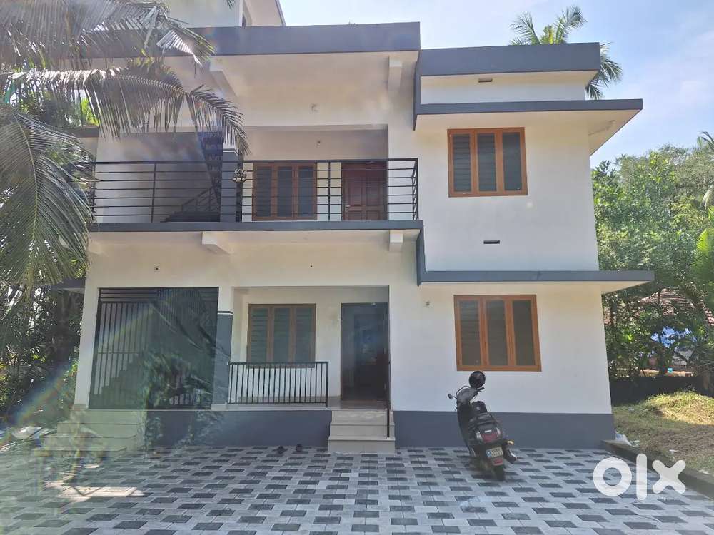 Newly constructed 2 BHK house for rent in resendential area
