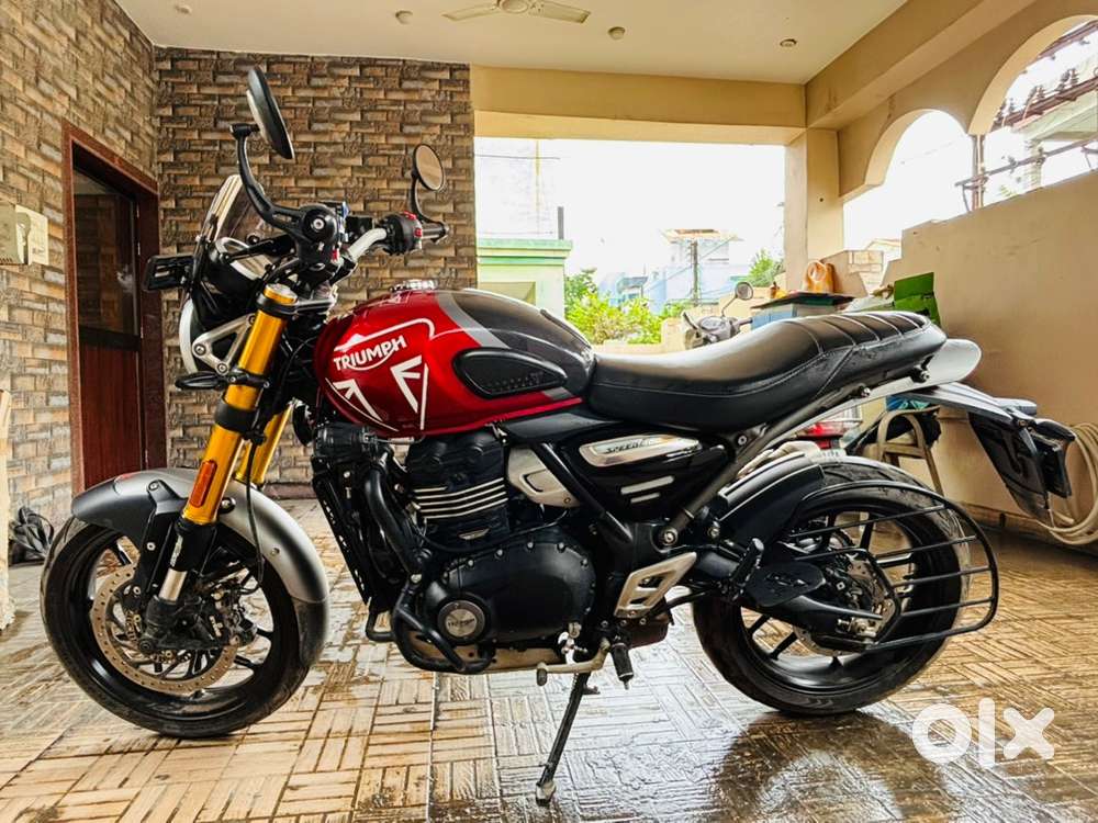 Triumph Speed 400cc bike