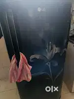 Lg fridge   7000 well maintain 3 yr old lg fridge