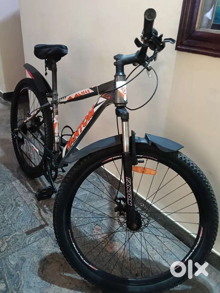 FANTOM MAX CYCLE WITH FANTOM HELMET (JC NAGAR BANGALORE)