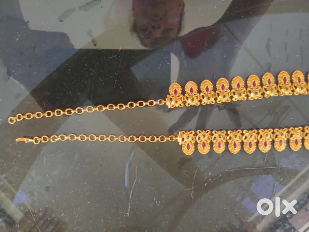 One gram necklace.