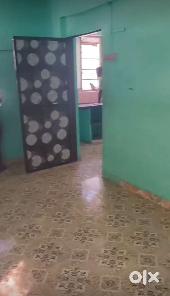 Only bachlers alowed