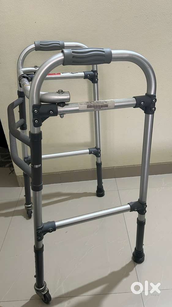 Vissco foldable walker