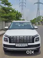 Hyundai Venue S (O) 1.0 Turbo MT, 2024, Petrol