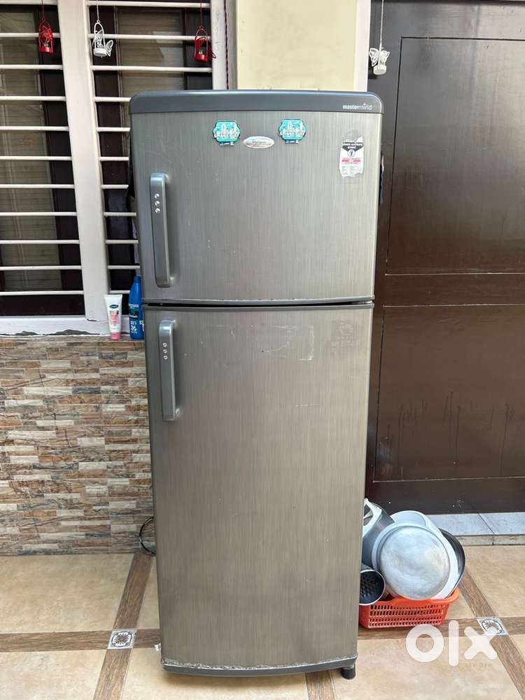 Whirlpool double door fridge