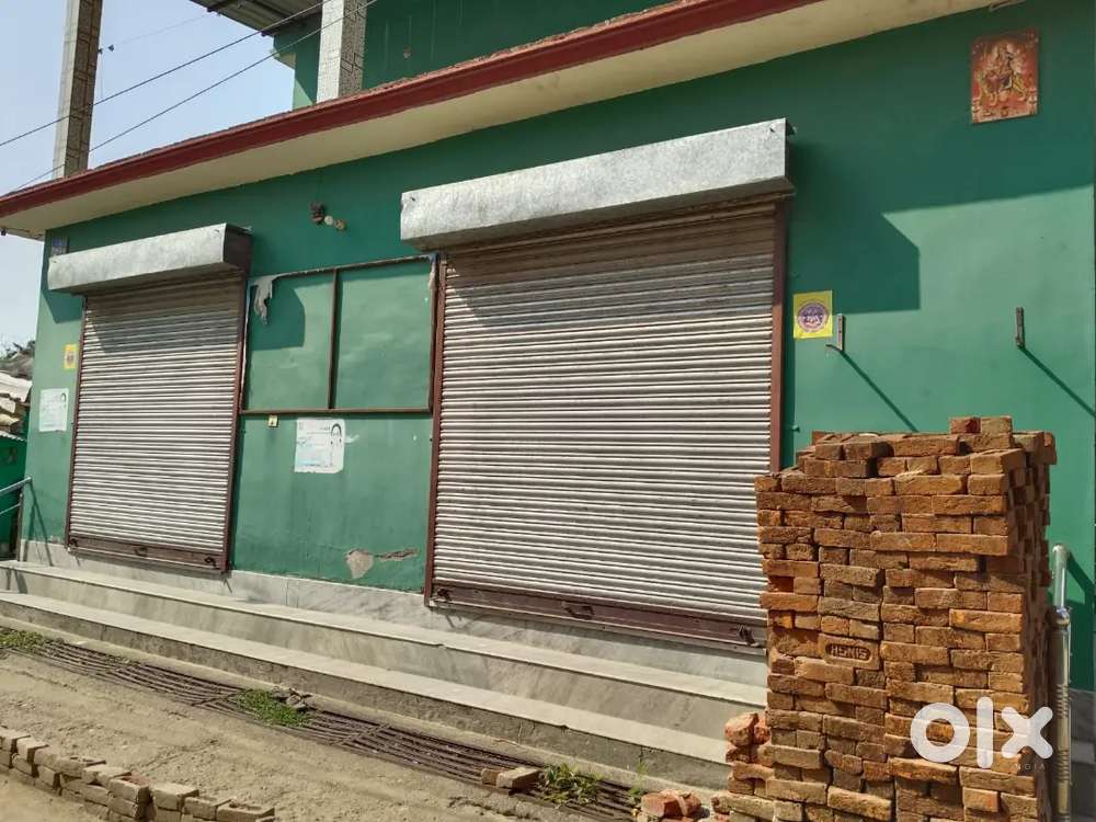 shop for rent near nisaan showroom 30×10=300 sqr feet
