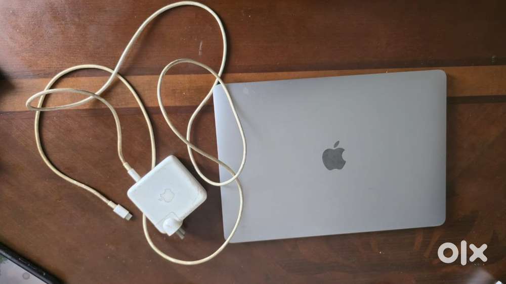 Urgent sale of macbook pro 2016