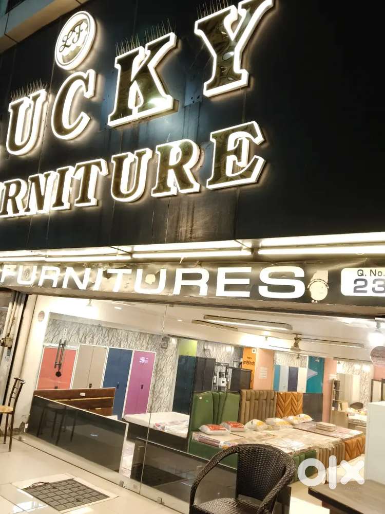 Service staff requirement urgently