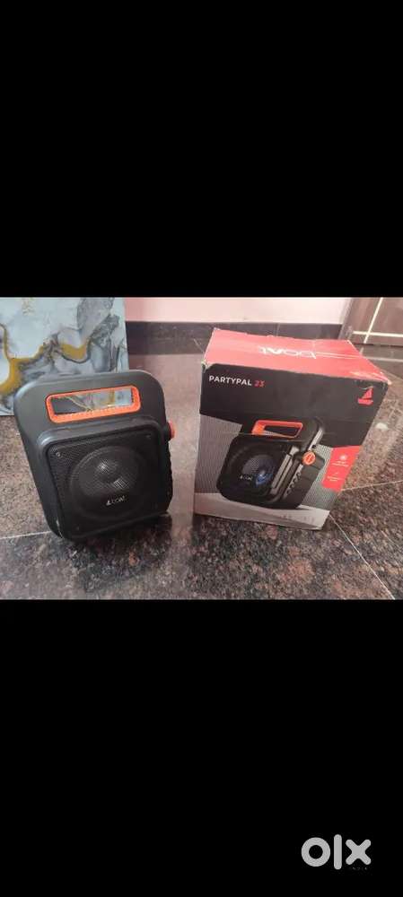 Speaker and bluetooth