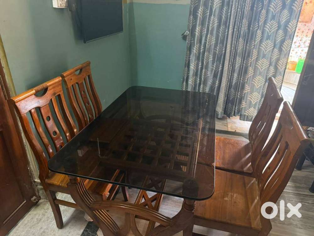 4 Seater Segun Dinning table
