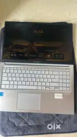 Asus vivobook 15