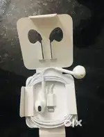 Apple lightning earphone