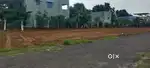 குடியிருப்புகள் மத்தியில் வீட்டு மனைகள் விற்பனைக்கு