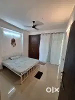Looking for a male or female flatmate for my 4bhk fully furnushed flat