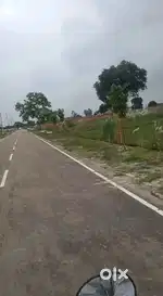 (हमीरपुर हाइवे)नियुरी ओन हाइवे पर जमीन उपलब्ध है,