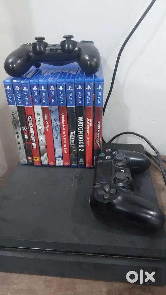 Ps4 in brand new condition 6 month old