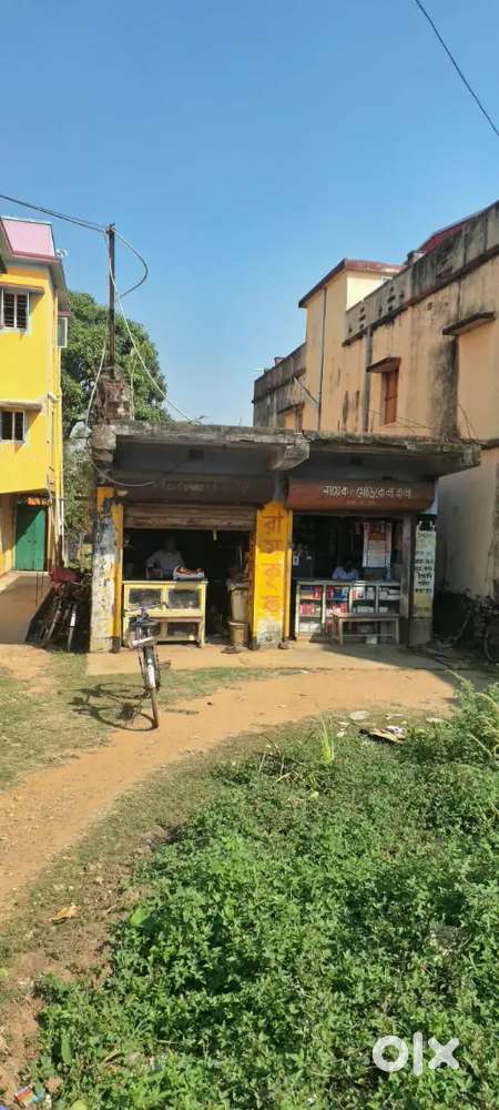 3 কাঠা ভিটা করা জমি গোতান বাজারের ঠিক মাঝামাঝি,বিক্রি আছে।