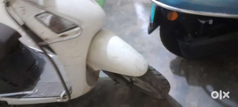 Single hand driven pleasure in running condition  with new battery e