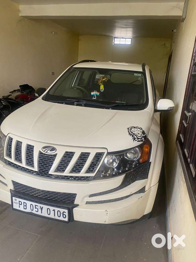 Mahindra XUV500 2013