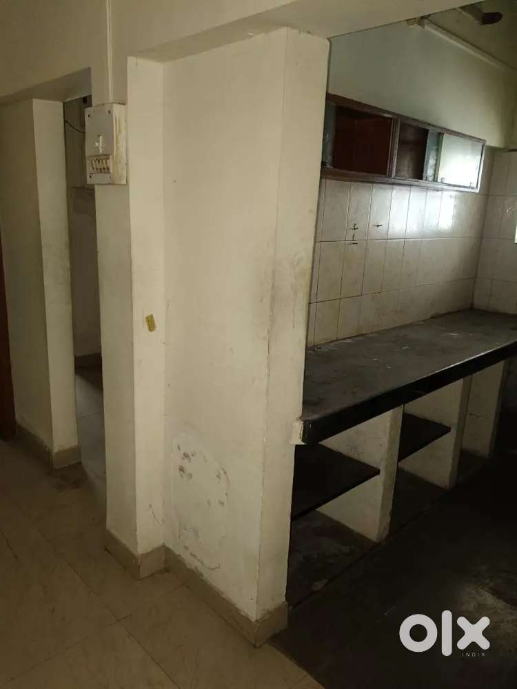 ONLY FOR BACHLOR OMKAR NAGAR 1 BHK HOUSE INDIPENDENT HOUSE
