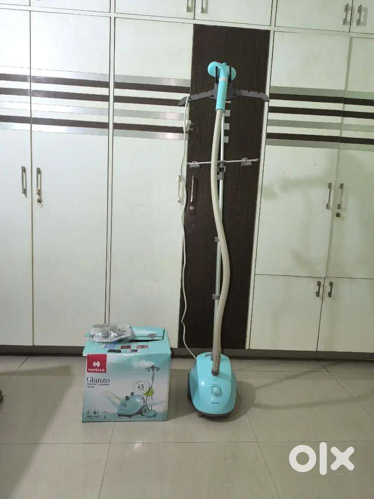 Havells Glanzo 1650W Garment Steamer – Excellent Condition