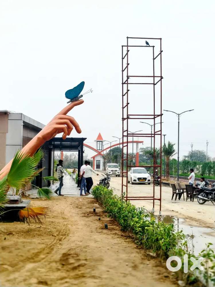 श्री राधा रानी टाउनशिप आसान किस्तों में प्लाट गोवर्धन छाता On Road