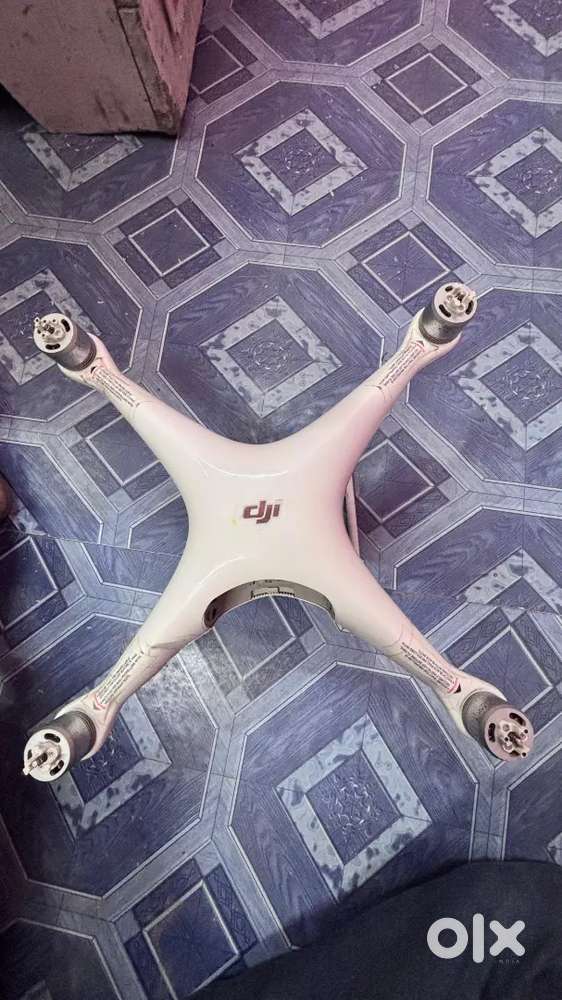 Dji drone v2 aegent bechna hai
