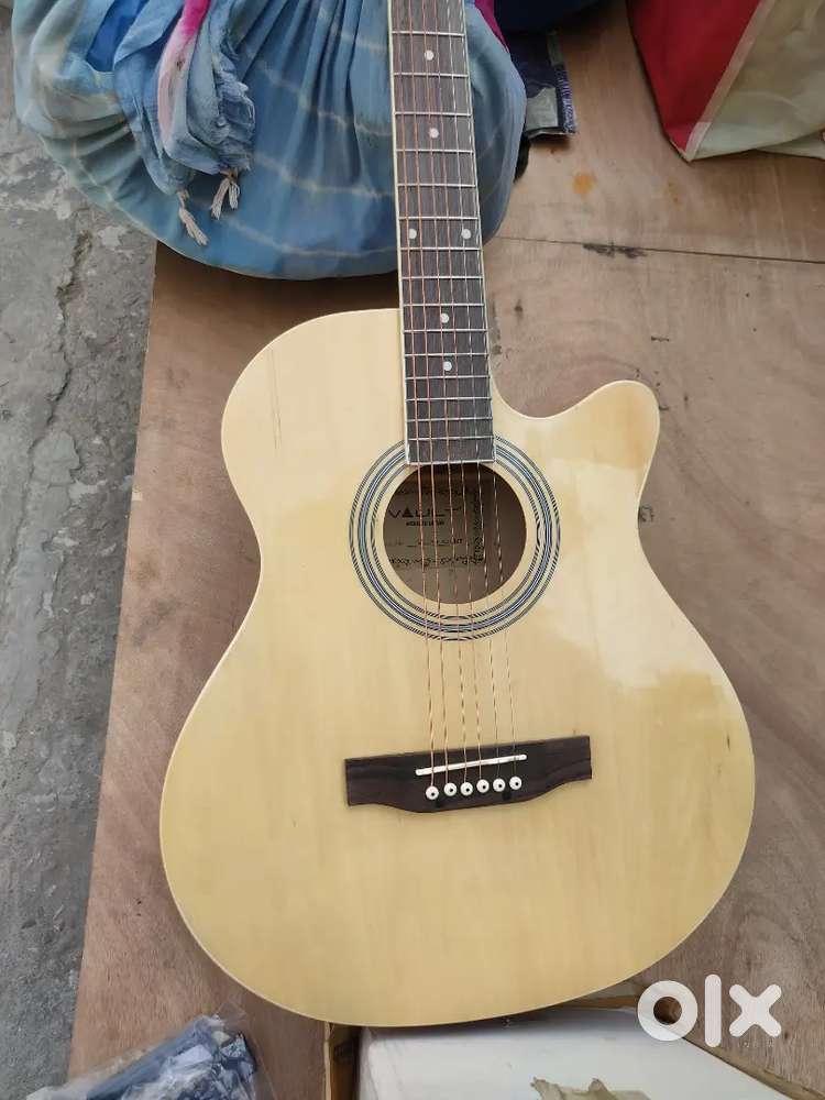 Vault Guitar EA20
