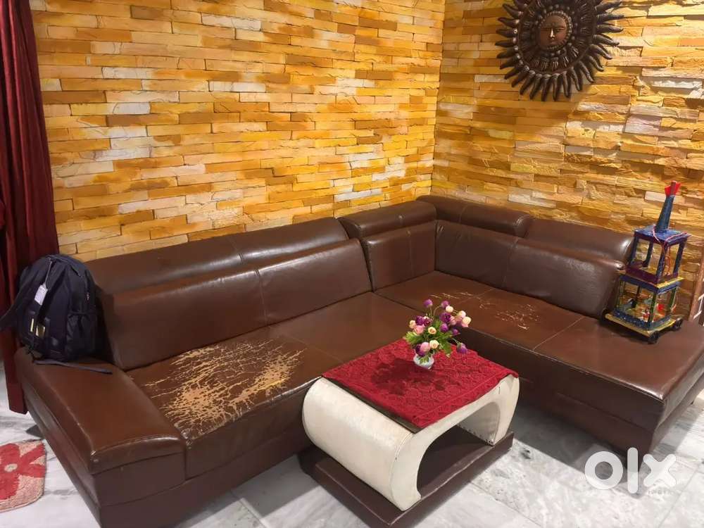 Excellent 5 seater L- shape sofa
