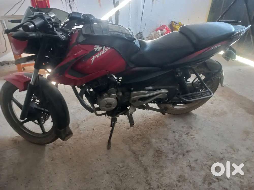 Sale bike immediately pulsar 135 full condition and all parts is ok an