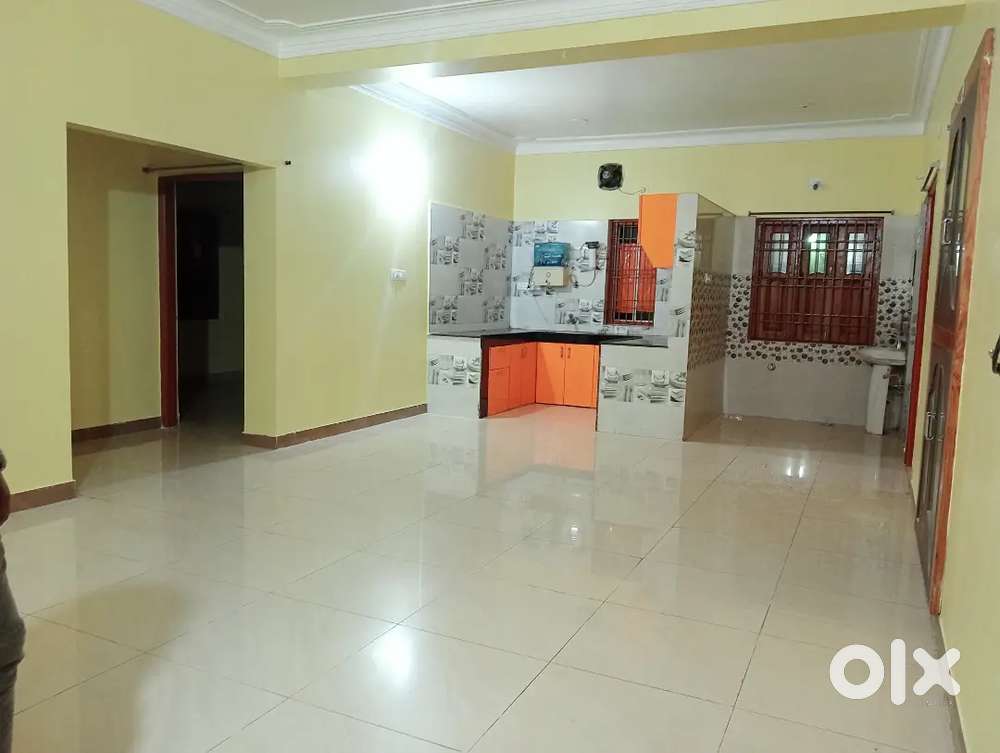 2bhk semi furnished flat for rent.