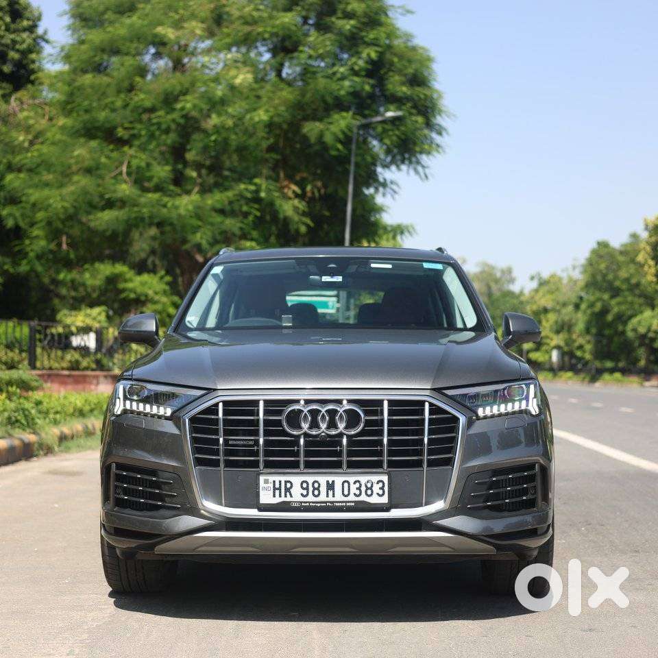 Audi Q7 Technology 55 TFSI w/o Matrix, 2023, Petrol