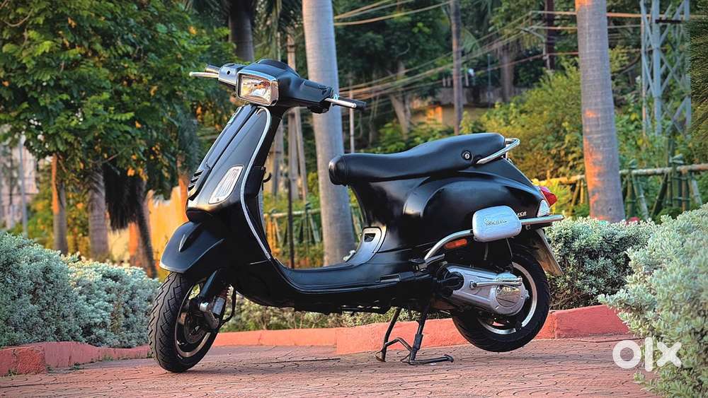 BS4 rare model) very light used excellent vehicle..