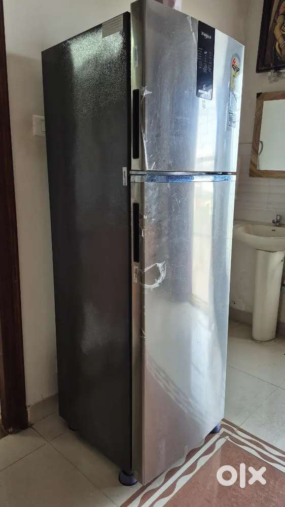Whirlpool 259L Double Door Refrigerator