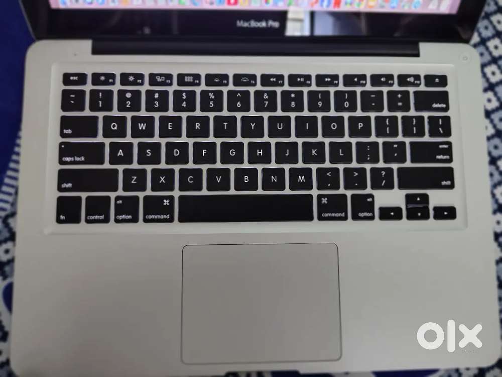 Apple MacBook Pro lntel core i5 8th gen- (8GB/512GB) SSD /MAC 1.37 kg