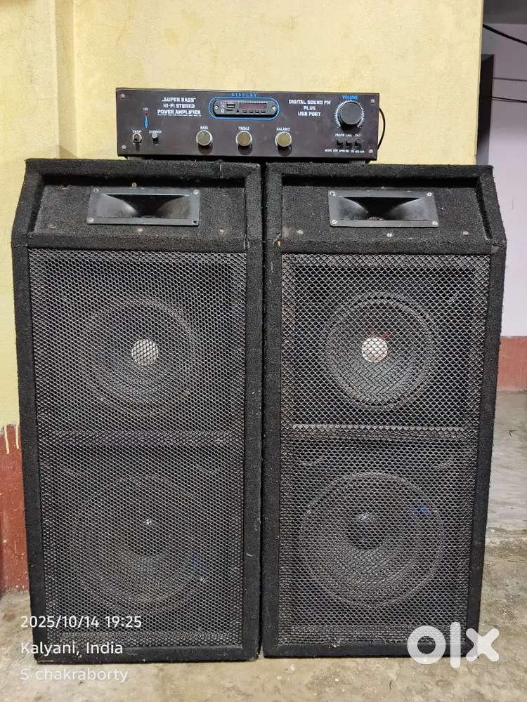 Dj box and amplifier