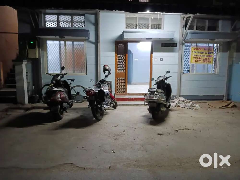 3 BHK house for rent - rs 15000 slightly negotiable.