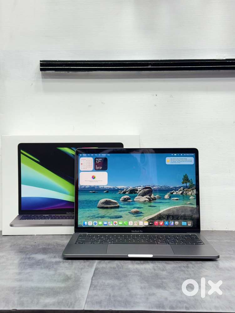 Apple Macbook Pro M1 8GB Ram / 512GB Storage