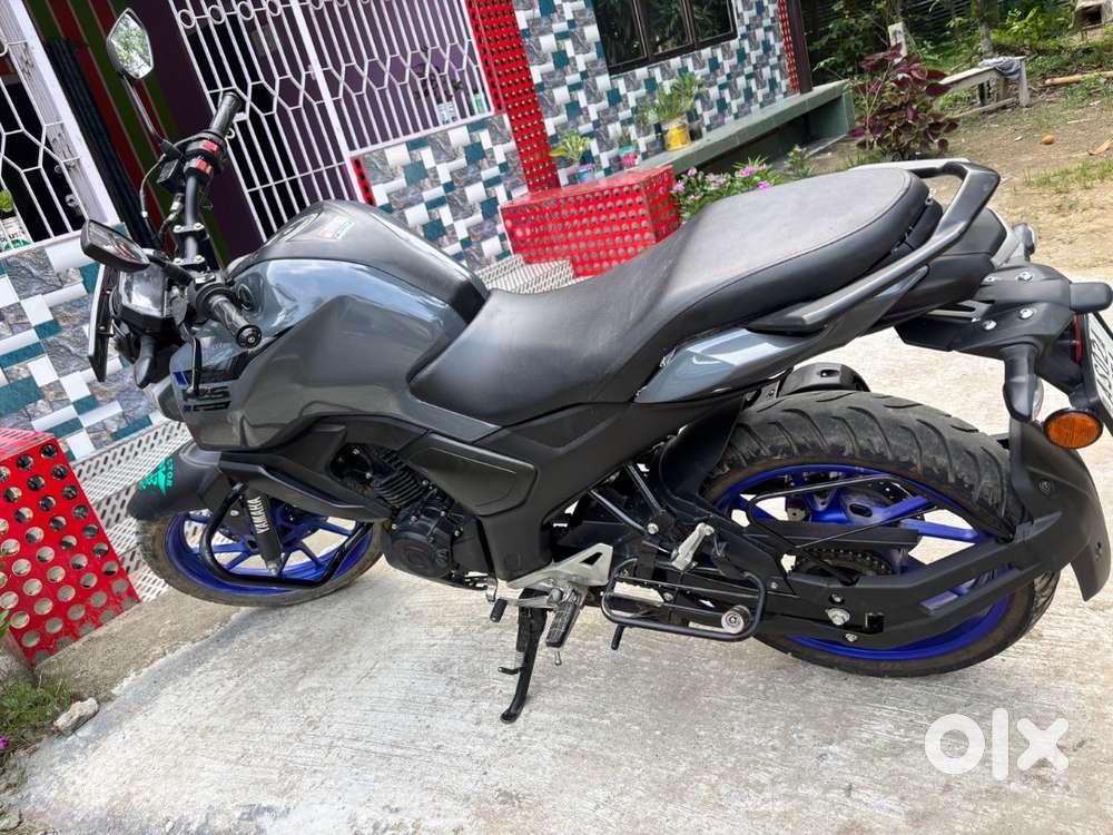 Yamaha FZS Version 4. All new 1 year 4 months old