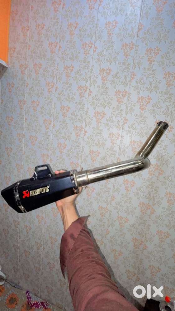 AKRAPOVIC exhaust full system ka alag rate h