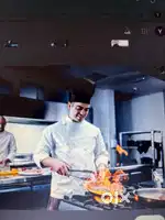 ऑलराउंडर शेफ की ज़रूरत है।  ( All rounder chef ki jaruraat hai)