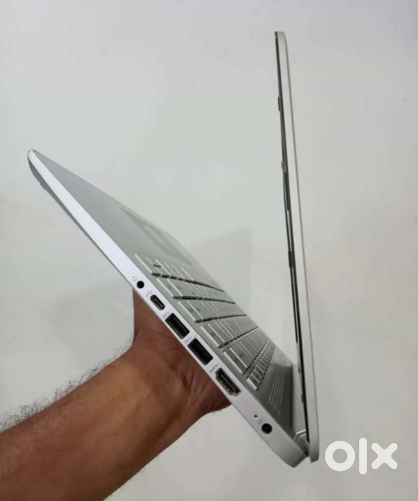 HP Intel Core i5 11 th Gen
 16 GB Ram
 512 GB SSD Nvme
15.6 Screen