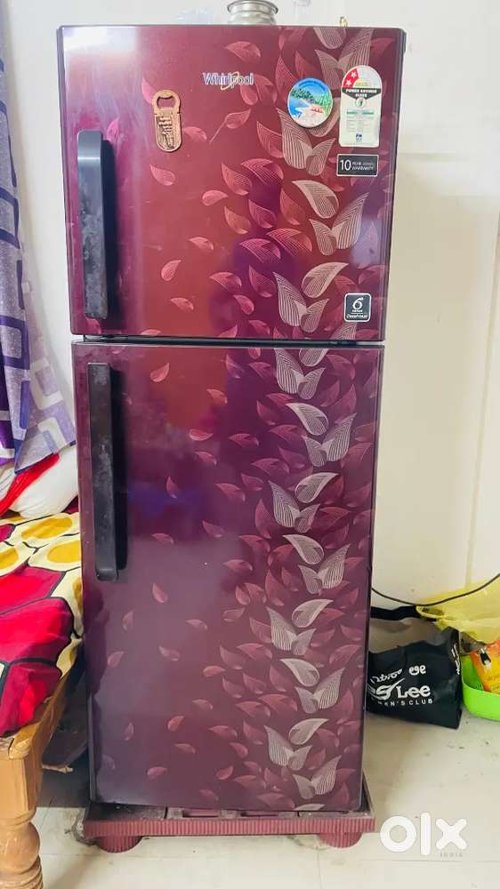 Whirlpool 245LFrostFreeDoubleDoor Refrigerator –Excellent Condition