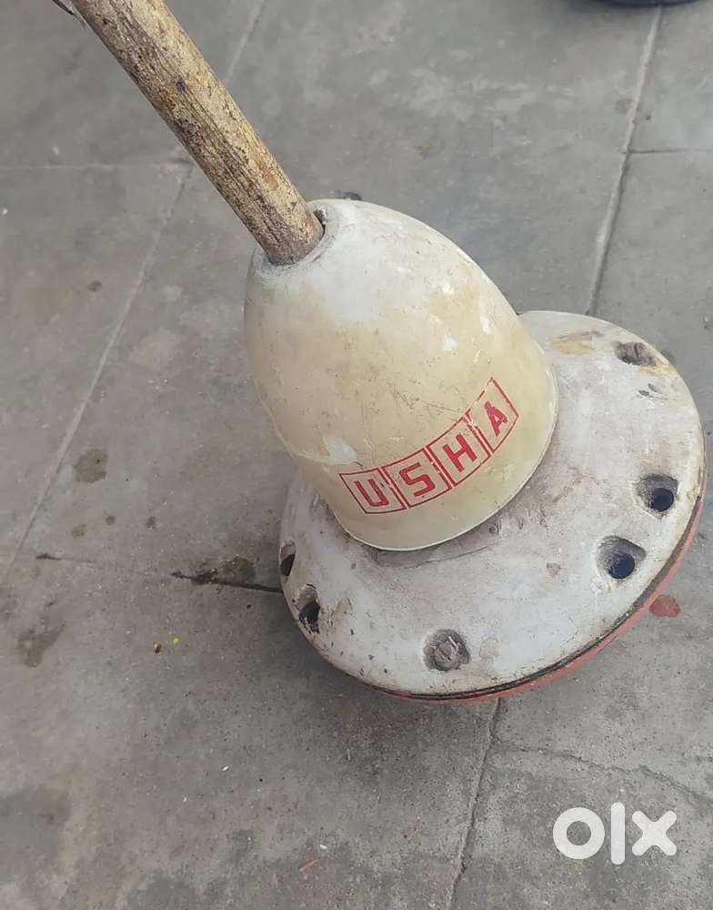 Usha Fan (Old Model),  Very good condition, 
working perfectly.