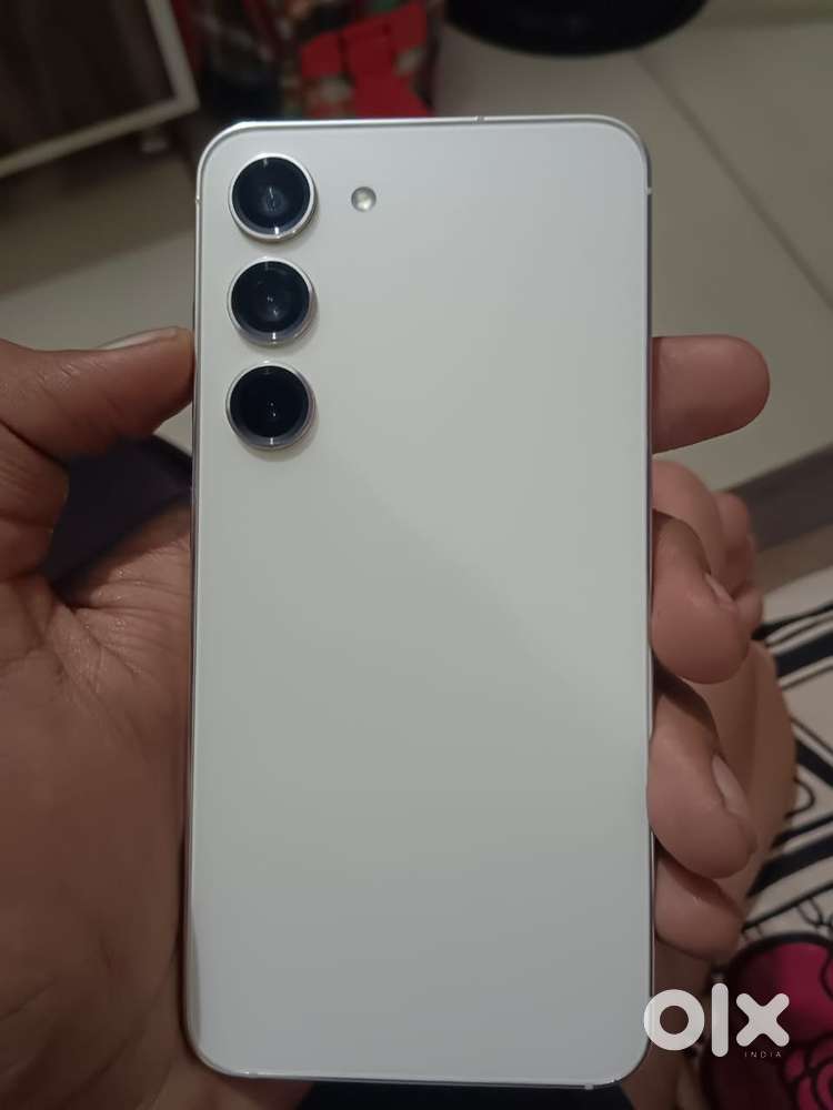 Samsung s23 5G 128Gb full kit with 1 month samsung warrnty