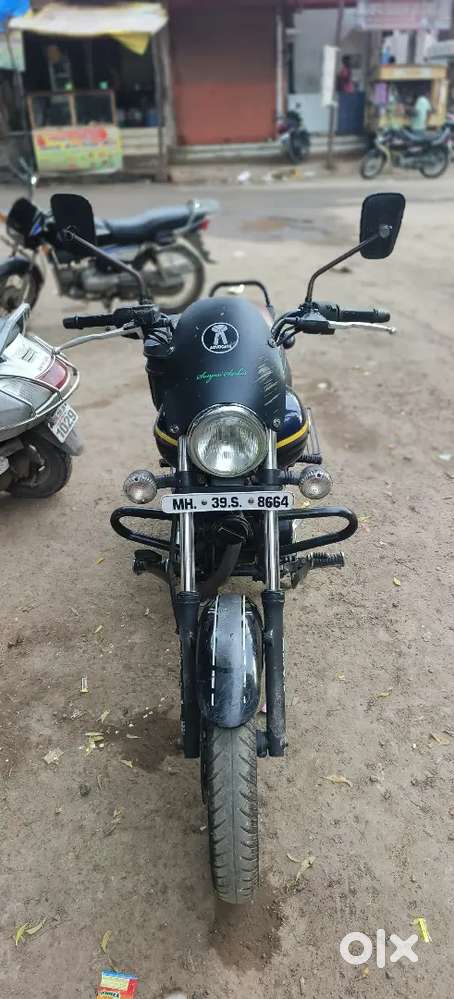 Bajaj Avenger Street 150 2016 1 st owner