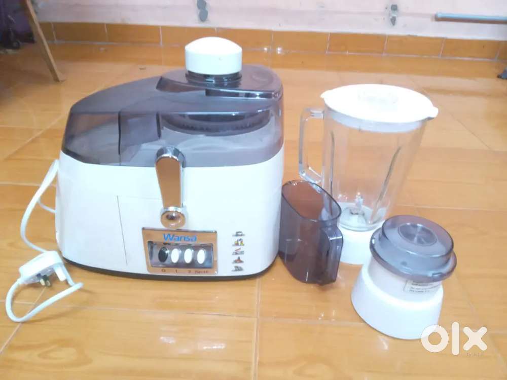 Juice maker