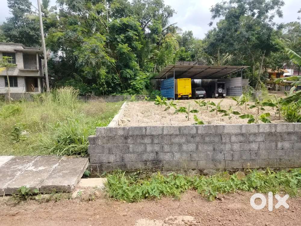 7.5സെന്റ് ശ്രീകാര്യം എഞ്ചിനീയറിംഗ് കോളേജുന് സമീപം