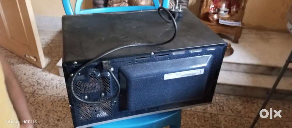 Microwave 5 yrs old, samsung